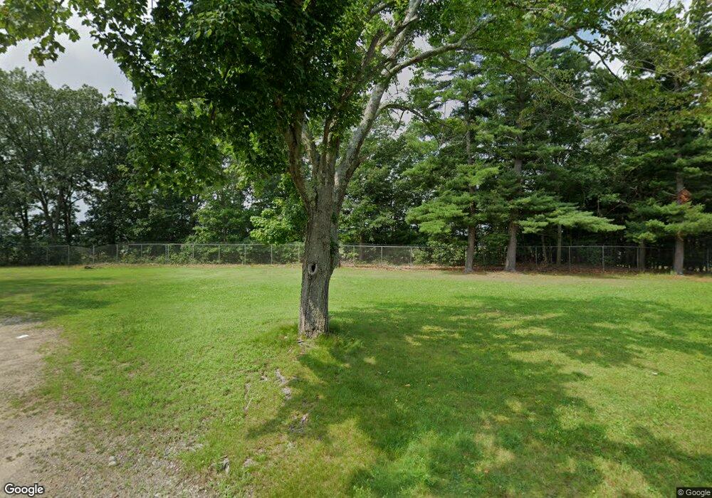 555 Lake Shore Dr, Warwick, RI 02889 - photo 1