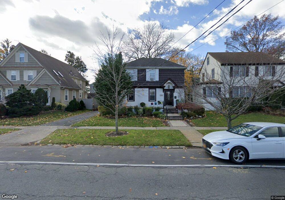 369 Woodmere Blvd, Woodmere, NY 11598 - photo 1
