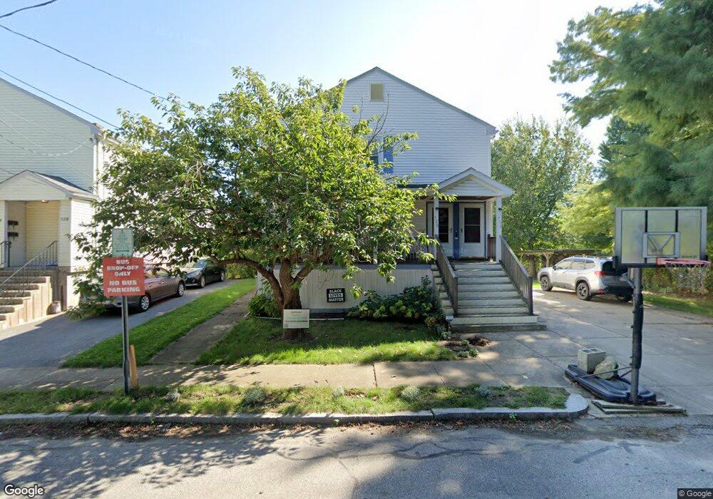 130 Varnum St unit 1   130, Arlington, MA 02474 - photo 1