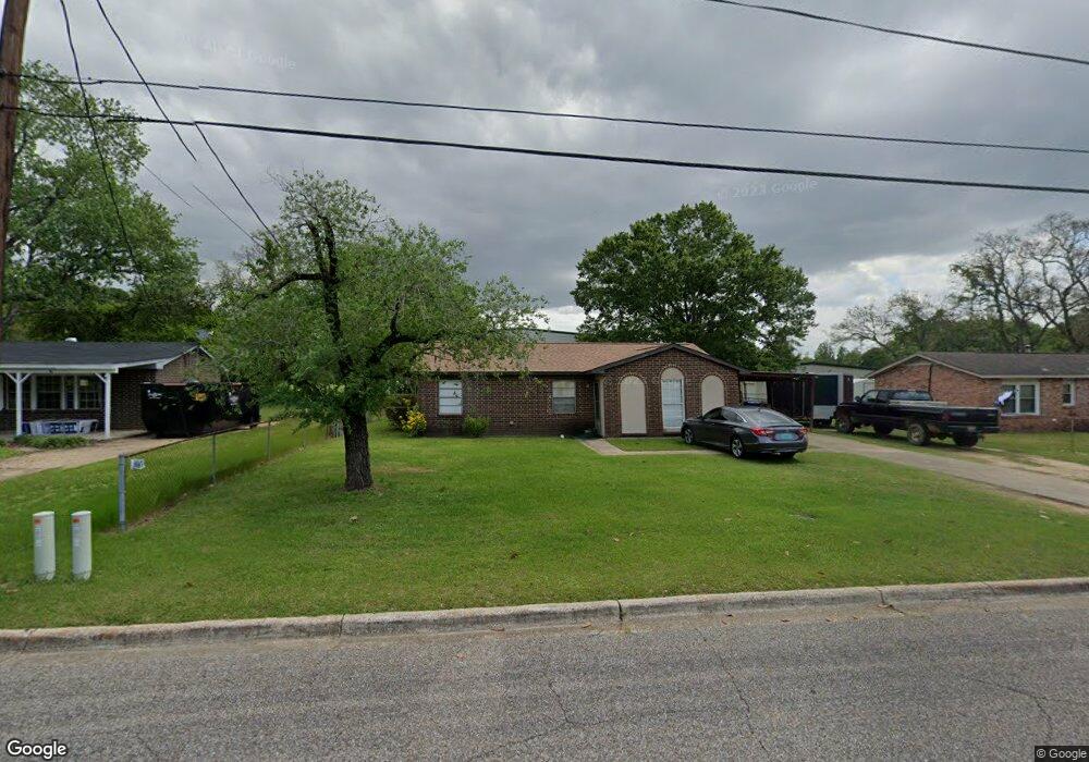 136 Country Club Dr, Prattville, AL 36067 - photo 1