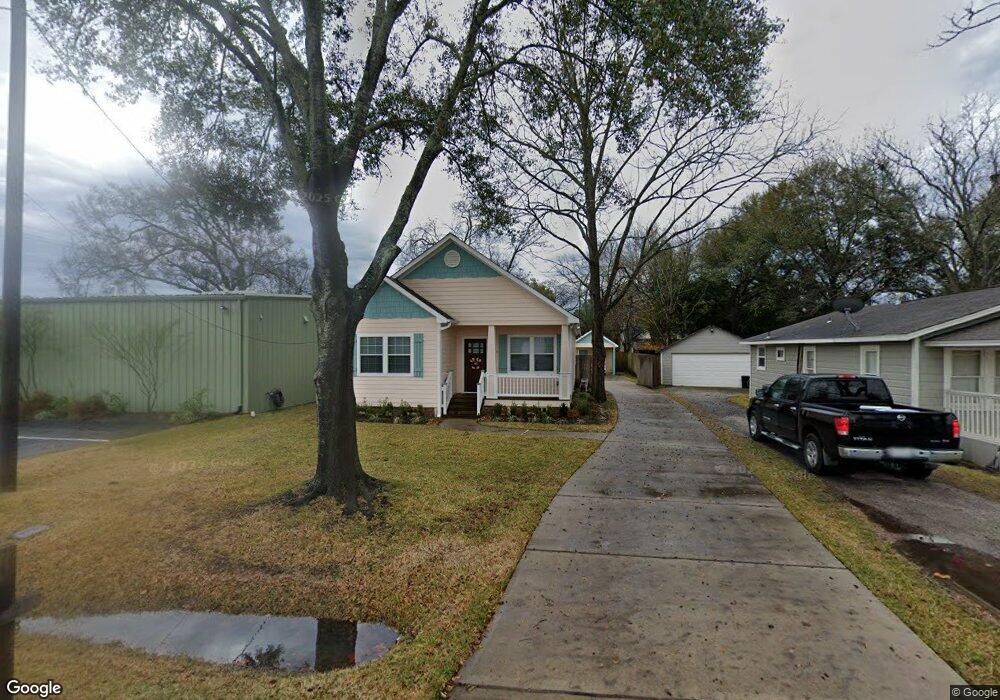 103 Epps St, Tomball, TX 77375 - photo 1