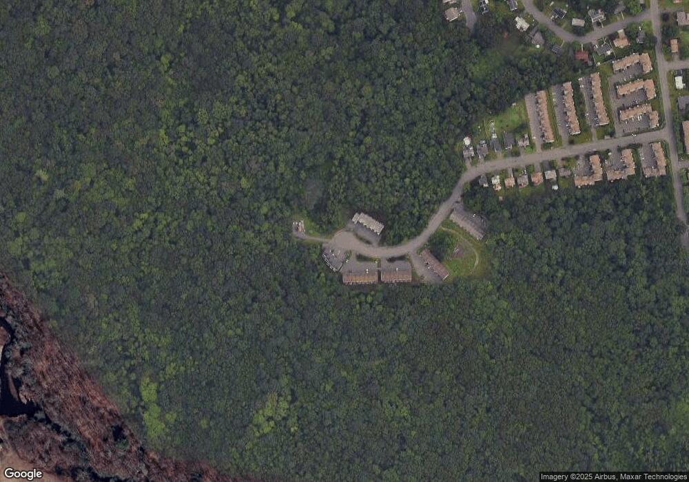 129 Taft Point unit 2, Waterbury, CT 06708 - photo 1