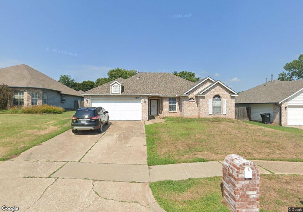 2316 W Mobile Place, Broken Arrow, OK 74011 - photo 1