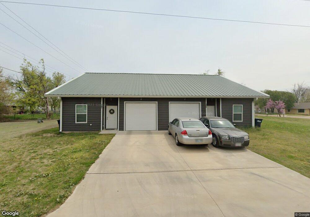 305 N 27th St, Enid, OK 73701 - photo 1