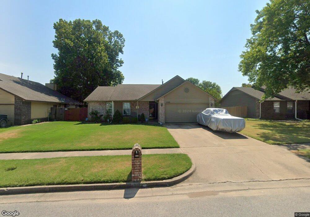 2225 W Natchez St, Broken Arrow, OK 74011 - photo 1