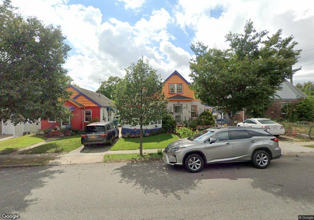 4806 188th St, Fresh Meadows, NY 11365 - photo 1