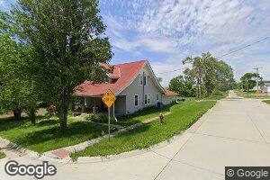 112 S 8th St, Howells, NE 68641