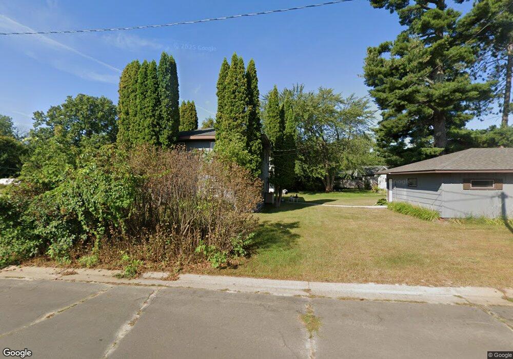 401 SW 4th St, Grand Rapids, MN 55744 - photo 1