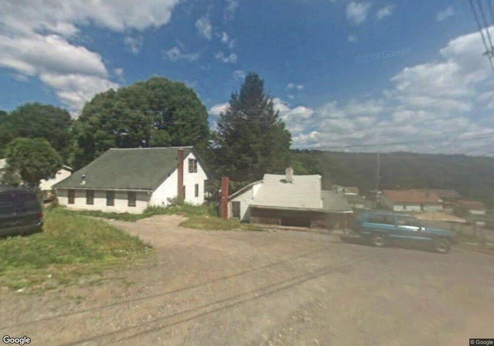 17301 Windcrest Ln SW, Frostburg, MD 21532 - photo 1