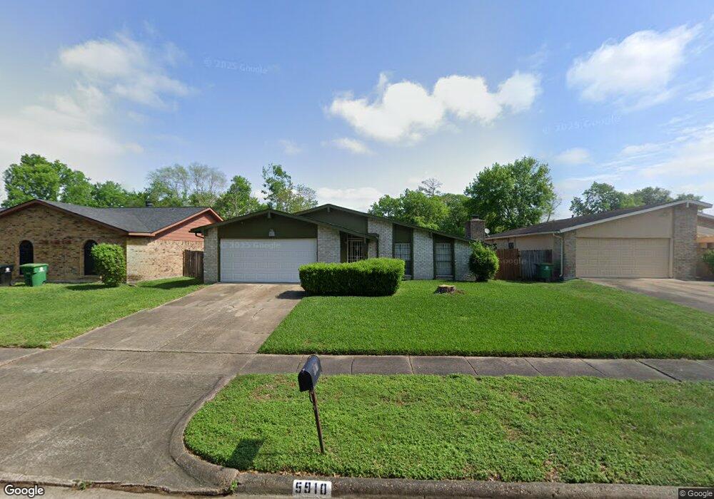 5910 Irish Hill Dr, Houston, TX 77053 - photo 1
