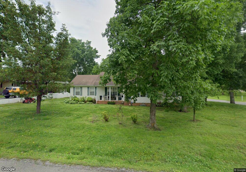 121 Sycamore Dr, Shelbyville, TN 37160 - photo 1