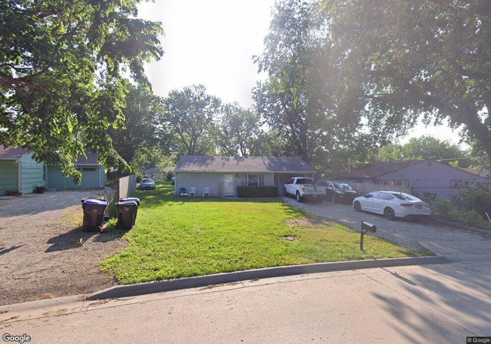 3409 SE Massachusetts Ave, Topeka, KS 66605 - photo 1