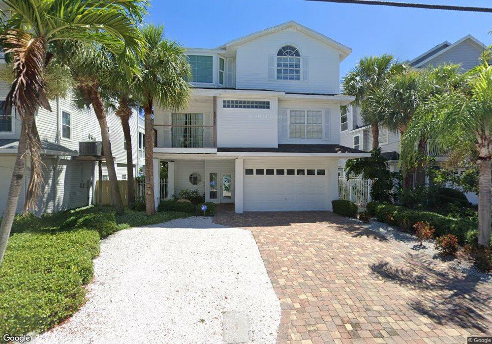 8425 Bayshore Dr, Treasure Island, FL 33706 - photo 1