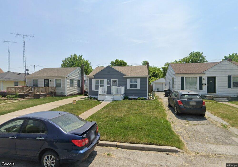 214 Warrington Rd, Toledo, OH 43612 - photo 1