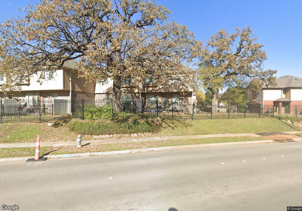 233 Corinna Ct, Hurst, TX 76053 - photo 1