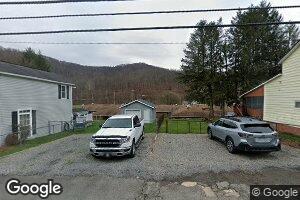 132 Riverside Dr, Richwood, WV 26261