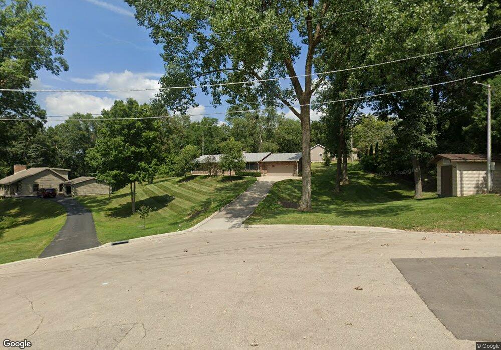 450 Oak Ridge Dr, Cedarville, IL 61013 - photo 1