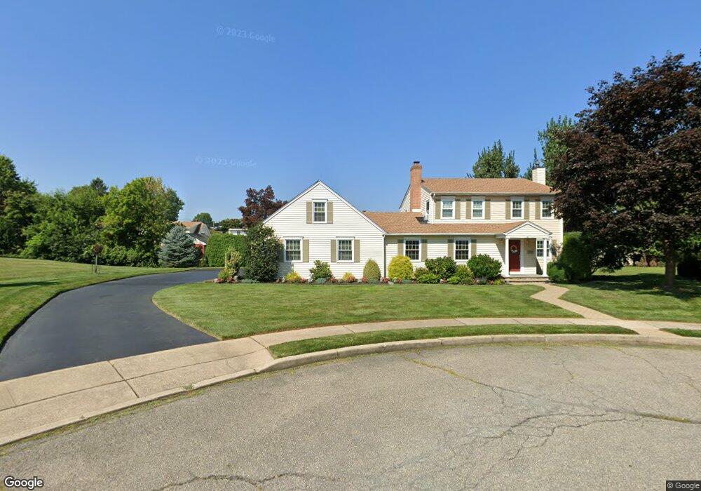 10 Torlish Gate, Raritan, NJ 08869 - photo 1