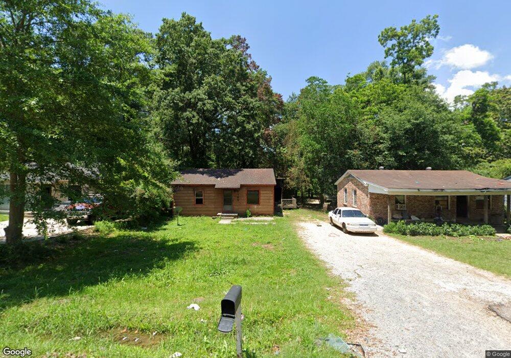 1130 N 14th Ave, Laurel, MS 39440 - photo 1