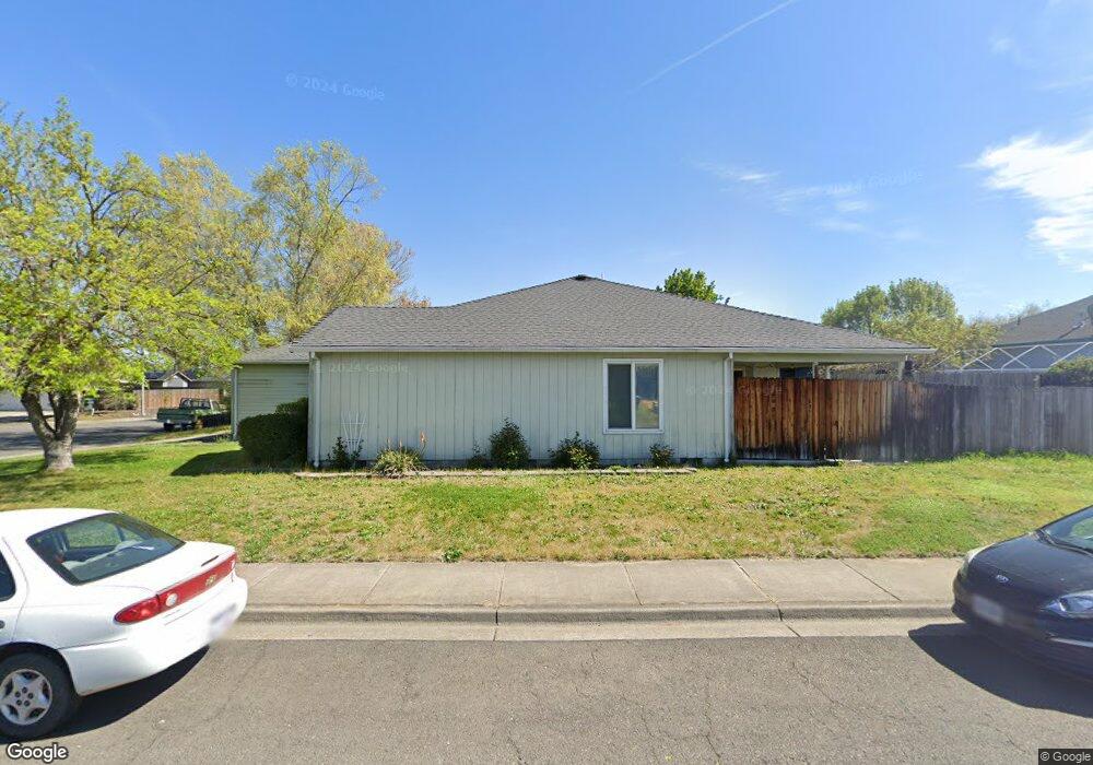 1100 Lathrop Dr, Central Point, OR 97502 - photo 1