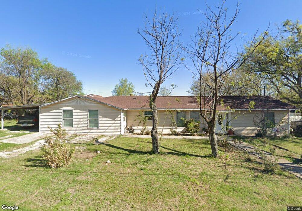 406 W Mill St, Decatur, TX 76234 - photo 1