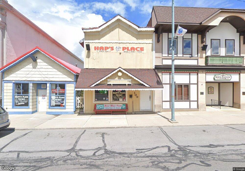 109 E Main St, Berne, IN 46711 - photo 1