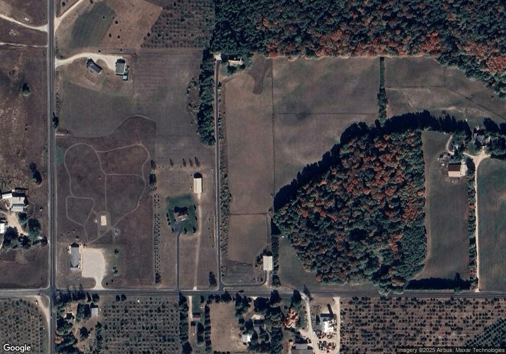 8229 E Hoxie Rd, Cedar, MI 49621 - photo 1