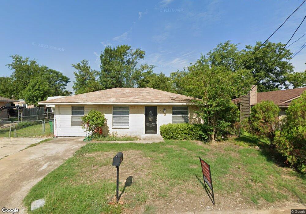 921 N 7th St, Sanger, TX 76266 - photo 1