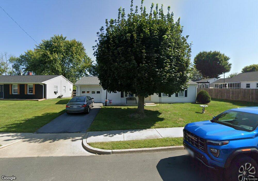 1106 Outer Dr, Hagerstown, MD 21742 - photo 1