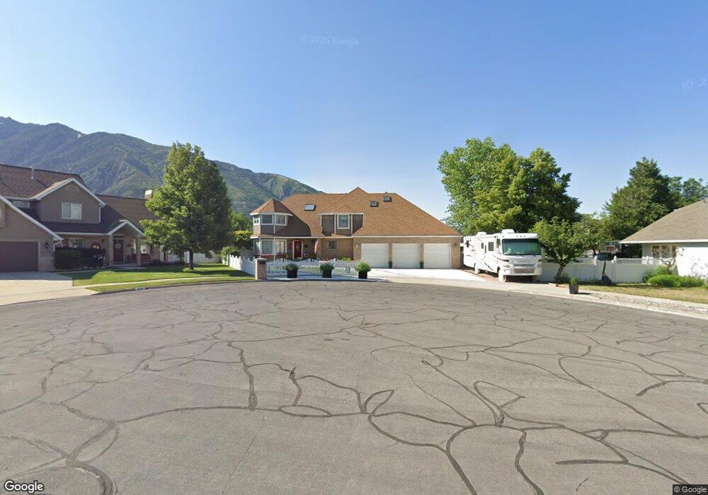 2002 Wyngate Cir, Sandy, UT 84092 - photo 1