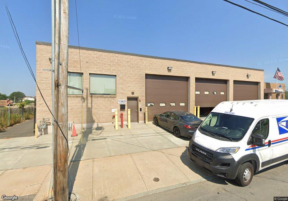 1363 Seaview Ave, Bridgeport, CT 06607 - photo 1