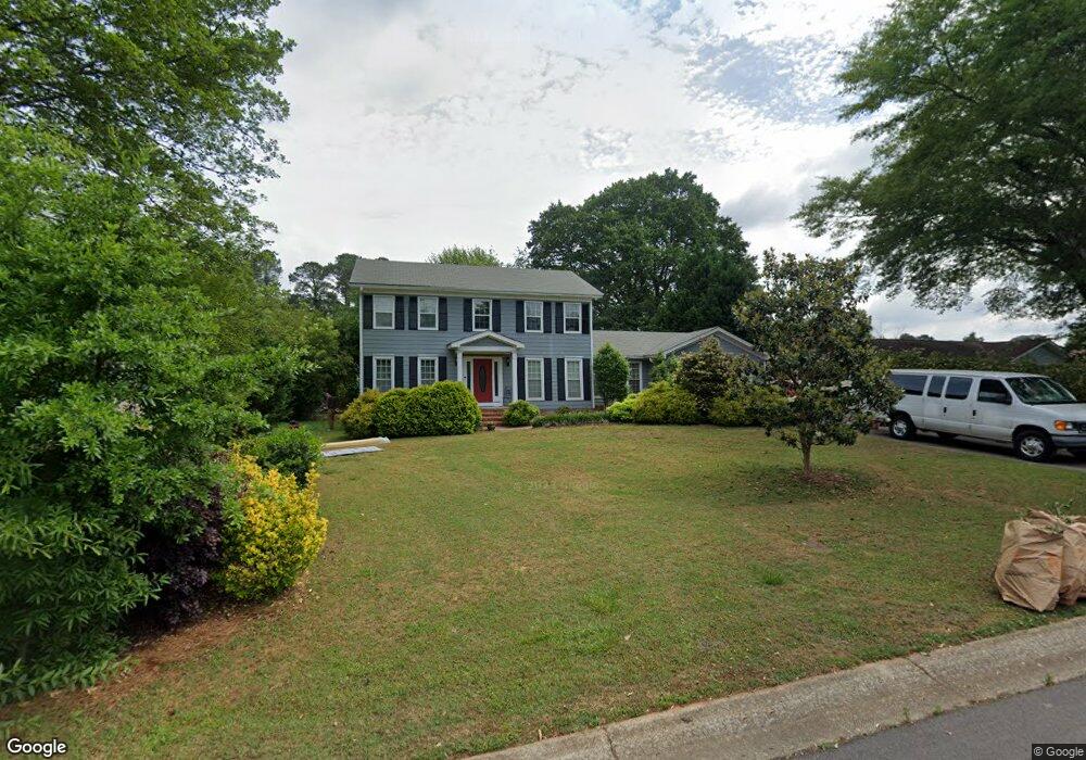 652 Greg Dr SW, Lilburn, GA 30047 - photo 1