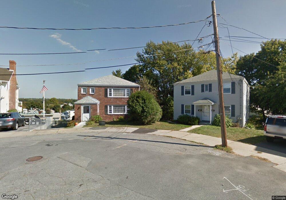 36-38 Hillcrest Cir unit 1, Watertown, MA 02472 - photo 1