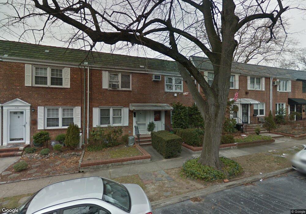 620 160th St, Whitestone, NY 11357 - photo 1