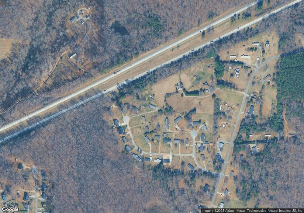 138 Sweetwater Dr, Statesville, NC 28625 - photo 1