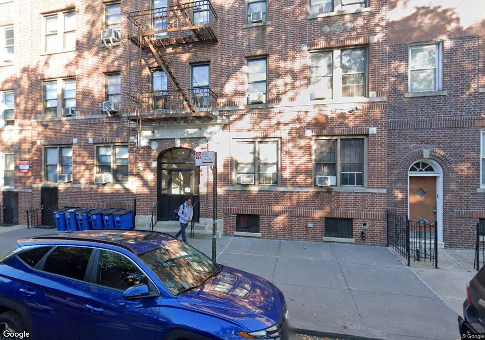 30-22 35 Th St unit 3 D, New York City, NY 11103 - photo 1