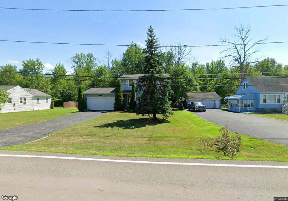 2806 Homeyer Rd, North Tonawanda, NY 14120 - photo 1