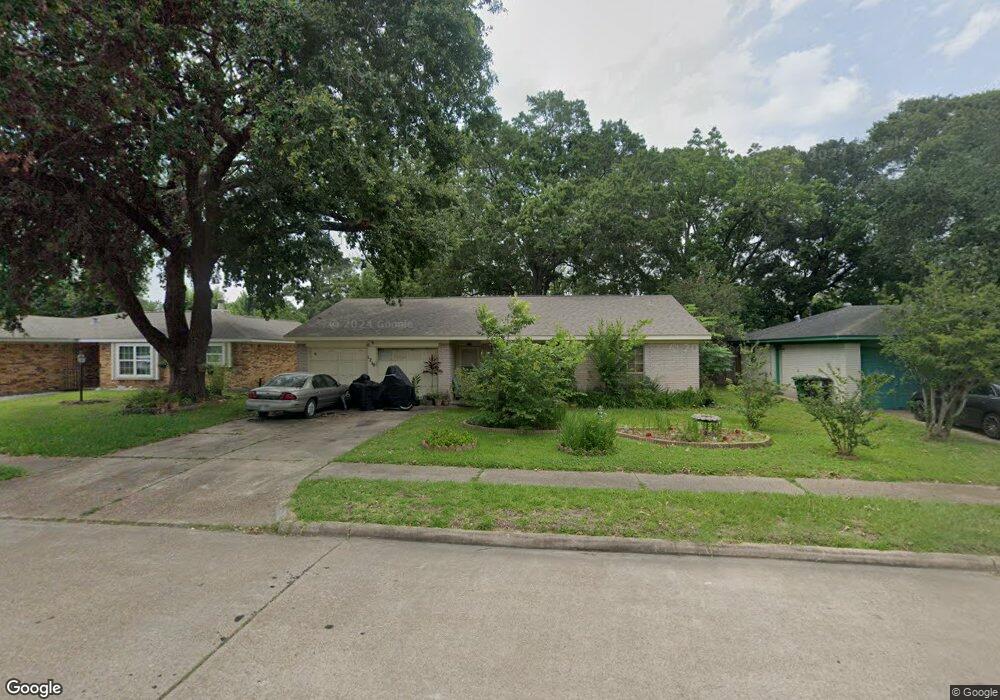 1210 Hidden Valley Dr, Houston, TX 77088 - photo 1