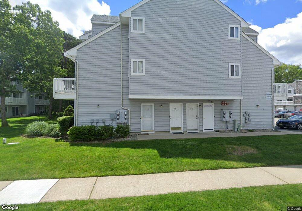 806 Schley Ave unit 6, Toms River, NJ 08755 - photo 1