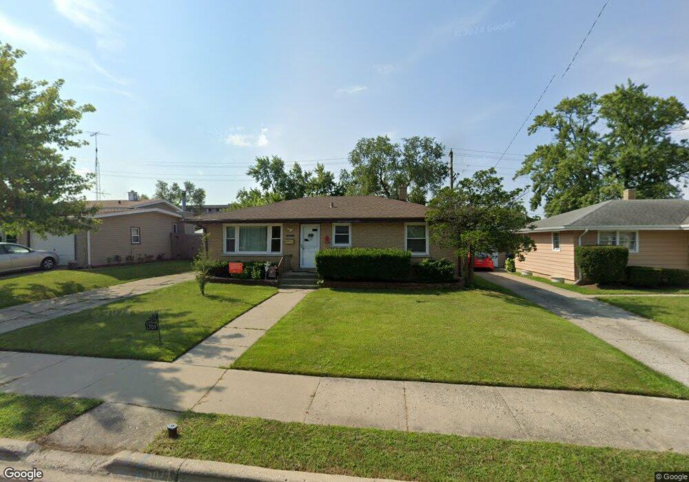 2709 W Grove Ave, Waukegan, IL 60085 - photo 1