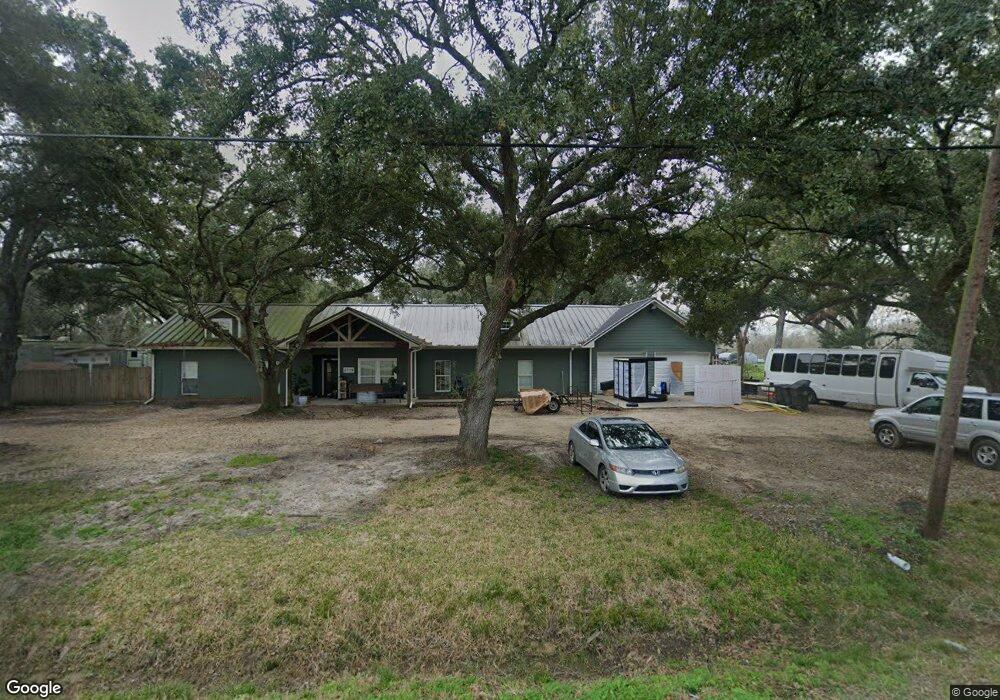 2719 Fairview Dr, Alvin, TX 77511 - photo 1