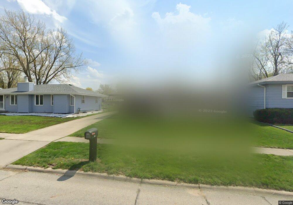 1311 S 9th Ave E, Newton, IA 50208 - photo 1