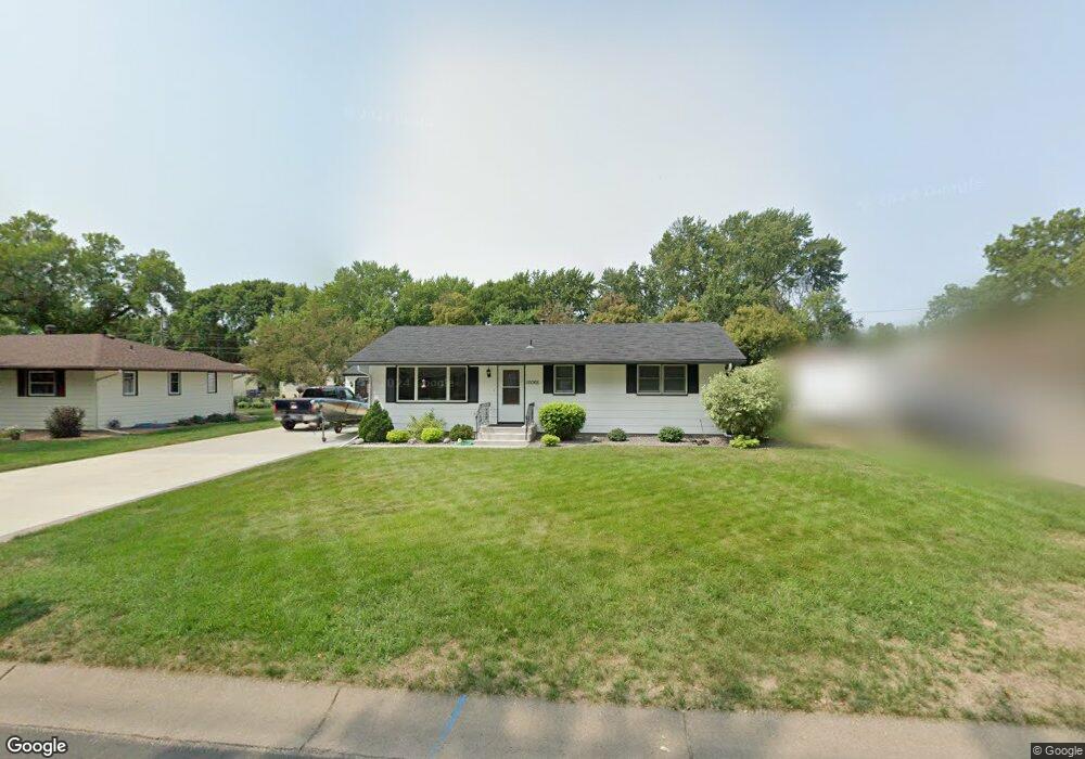 10065 Nathan Ln N, Maple Grove, MN 55369 - photo 1