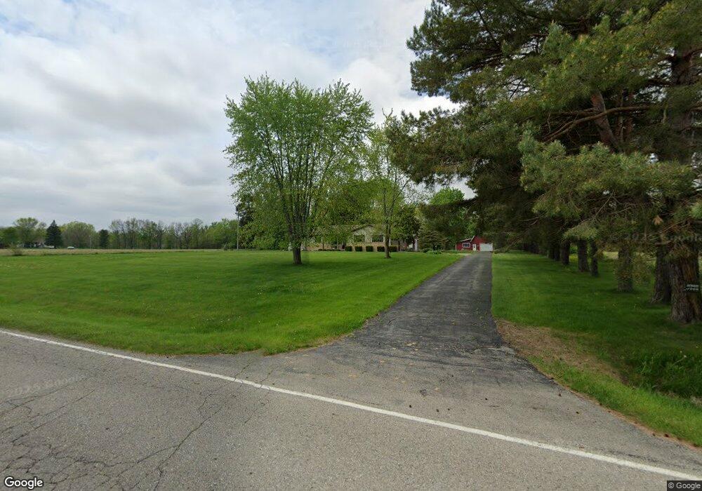 3505 N New Lothrop Rd, Corunna, MI 48817 - photo 1