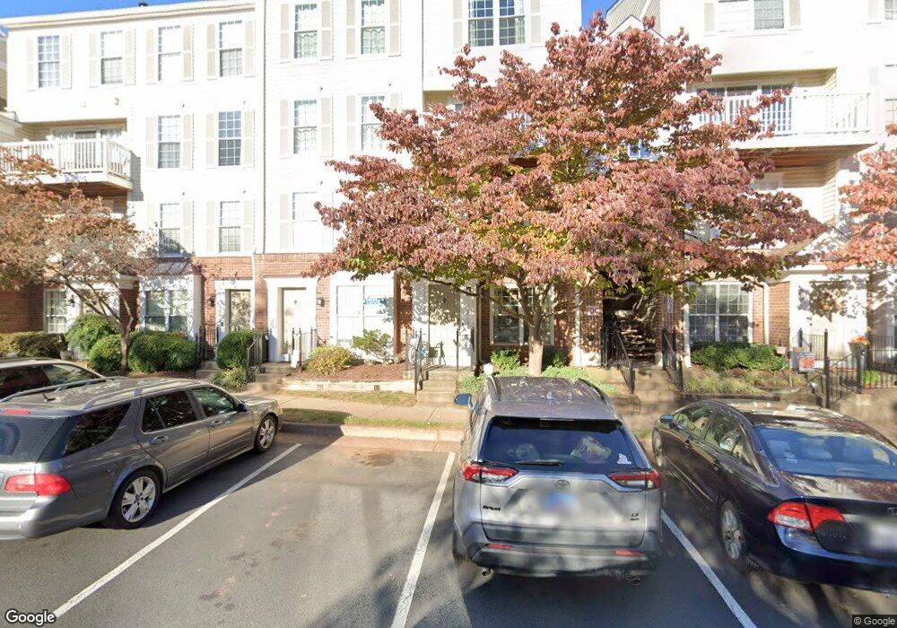 46930 Courtyard Square unit 100, Sterling, VA 20164 - photo 1