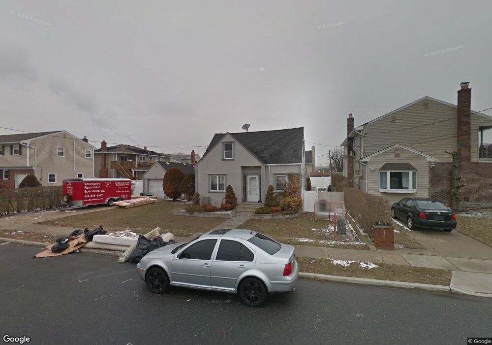 25 Audubon Blvd, Island Park, NY 11558 - photo 1