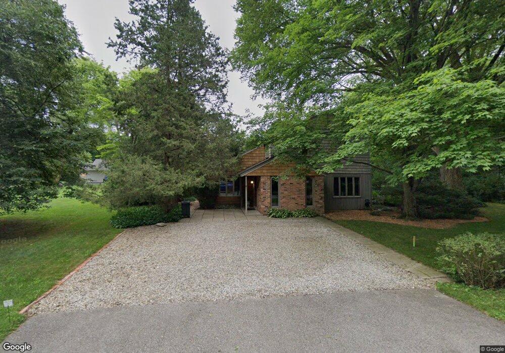 3251 Oakleaf Dr, West Bloomfield, MI 48324 - photo 1