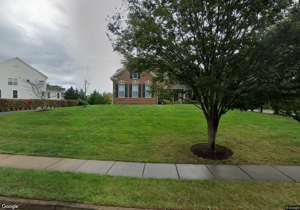 6673 Oakton Ave, Haymarket, VA 20169 - photo 1