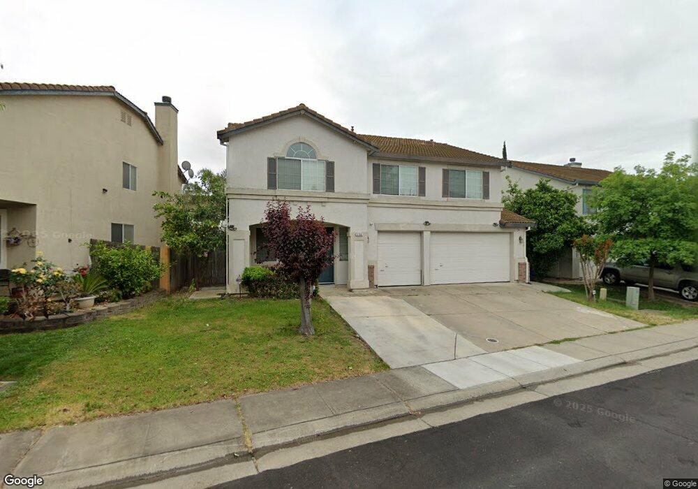 5706 Moon Creek Way, Elk Grove, CA 95758 - photo 1