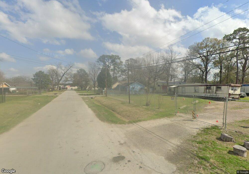 1318 Firnat St, Houston, TX 77022 - photo 1